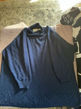 Women’s Navy Blue Knit Sweater